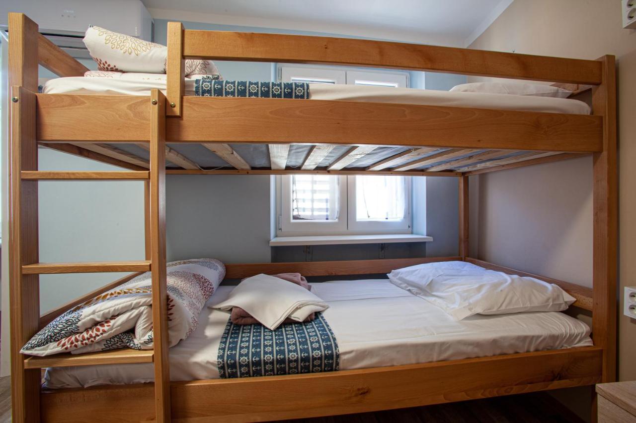 Hostel Adriatic Piran (Adults Only) المظهر الخارجي الصورة