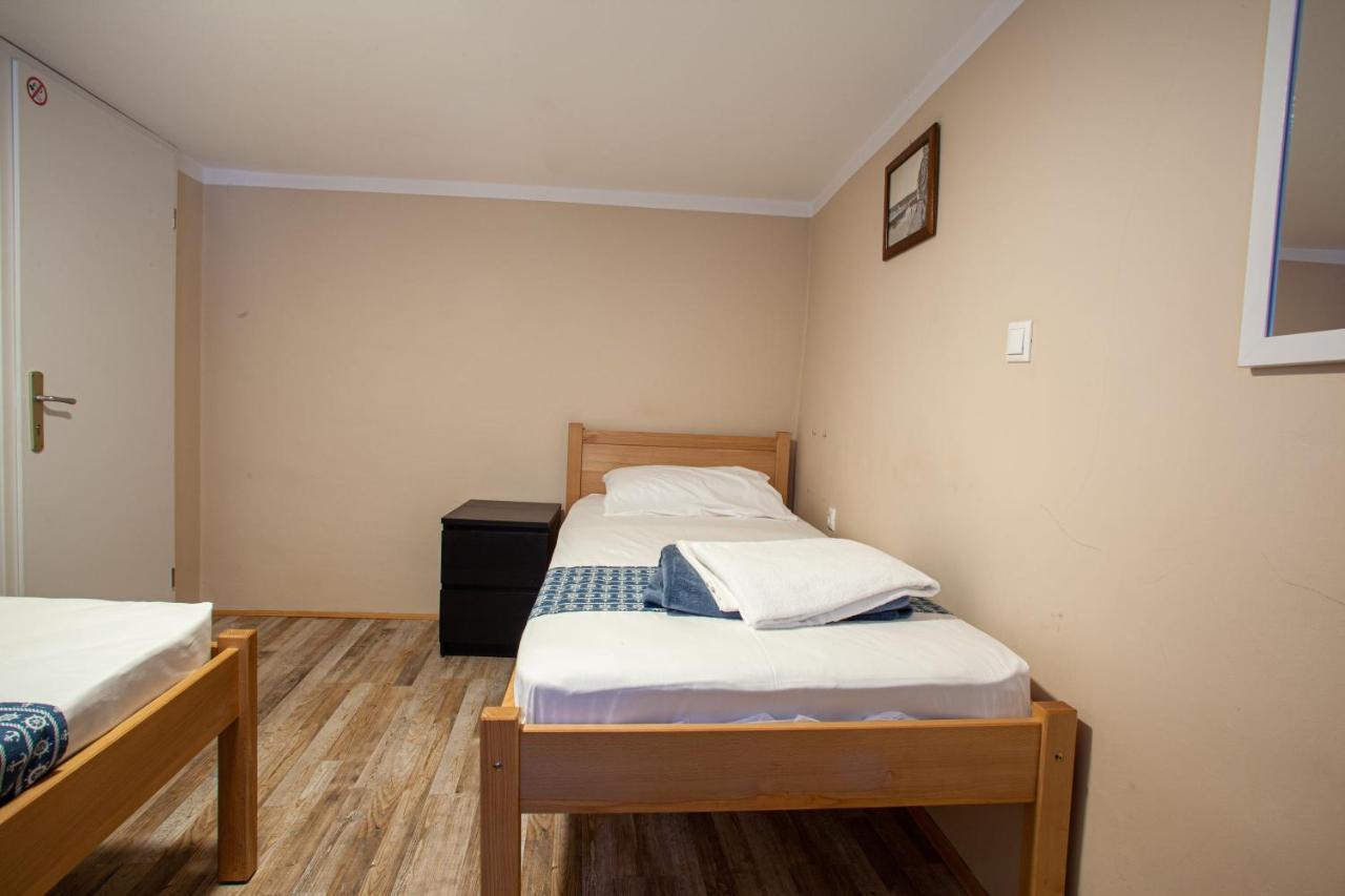 Hostel Adriatic Piran (Adults Only) المظهر الخارجي الصورة