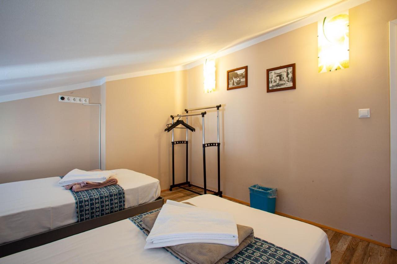 Hostel Adriatic Piran (Adults Only) المظهر الخارجي الصورة