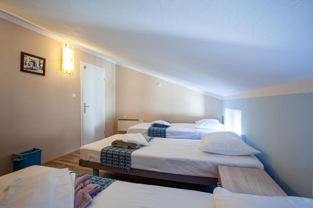 Hostel Adriatic Piran (Adults Only) المظهر الخارجي الصورة